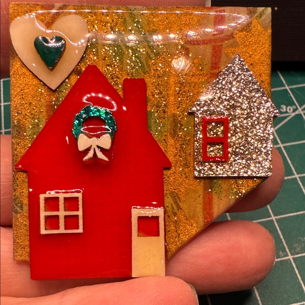 Vintage Christmas House ~ House Pins by Lucinda - Picture 5 of 5